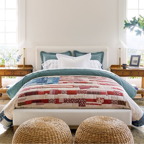 Pottery Barn Americana Full/Queen Quilt With 4 Standard Pillow Shams BNWT - Picture 2 of 16